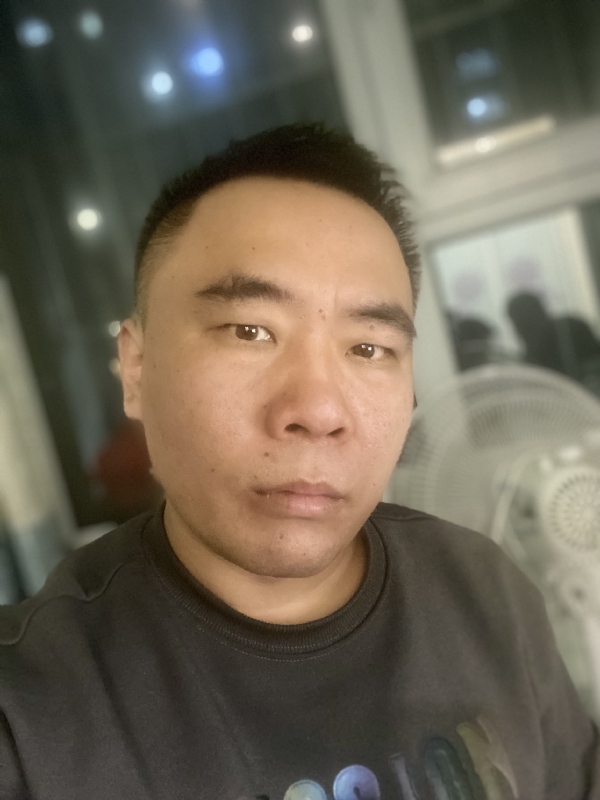云的第三张照片--和田闪婚服务中心
